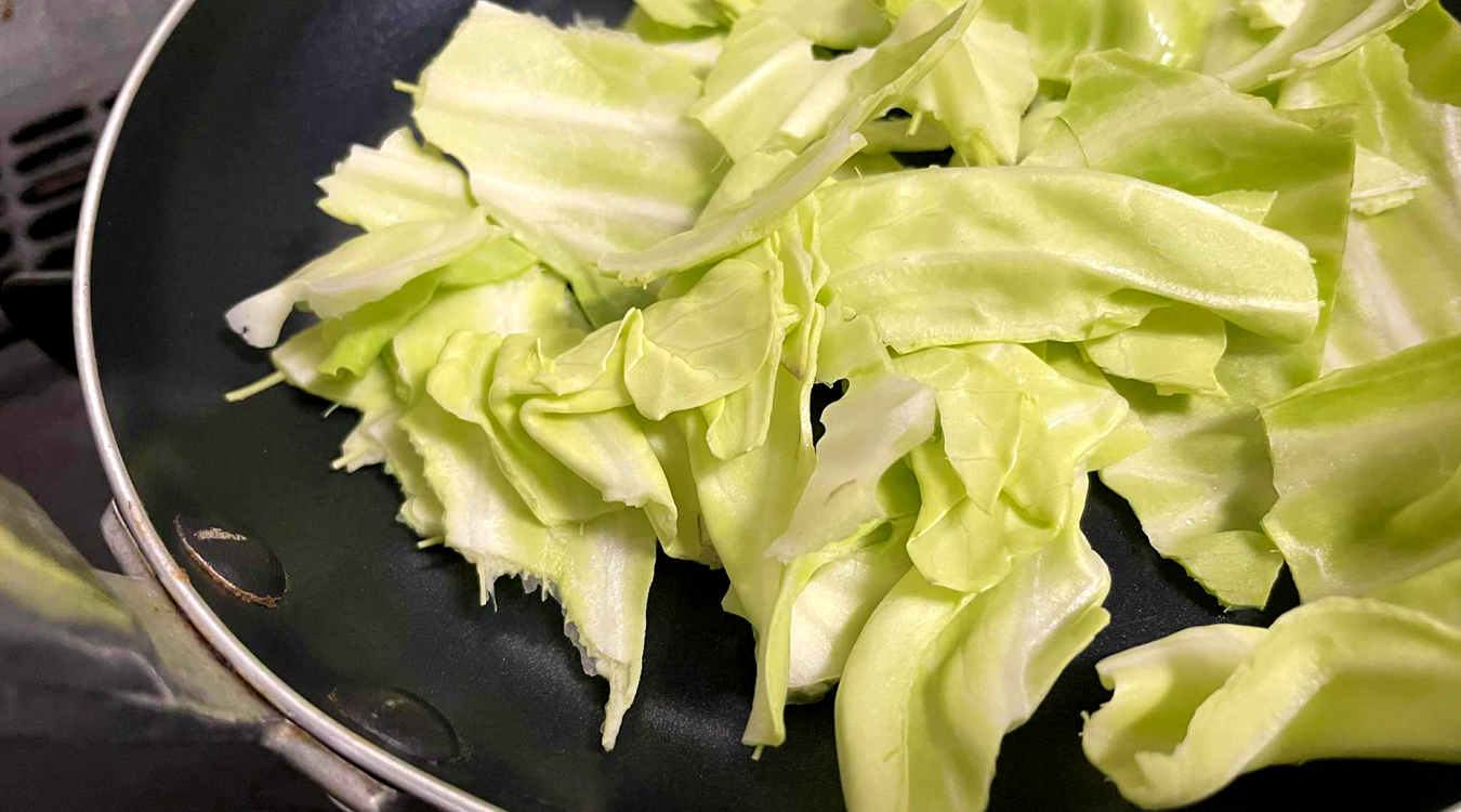 ちぎったキャベツ